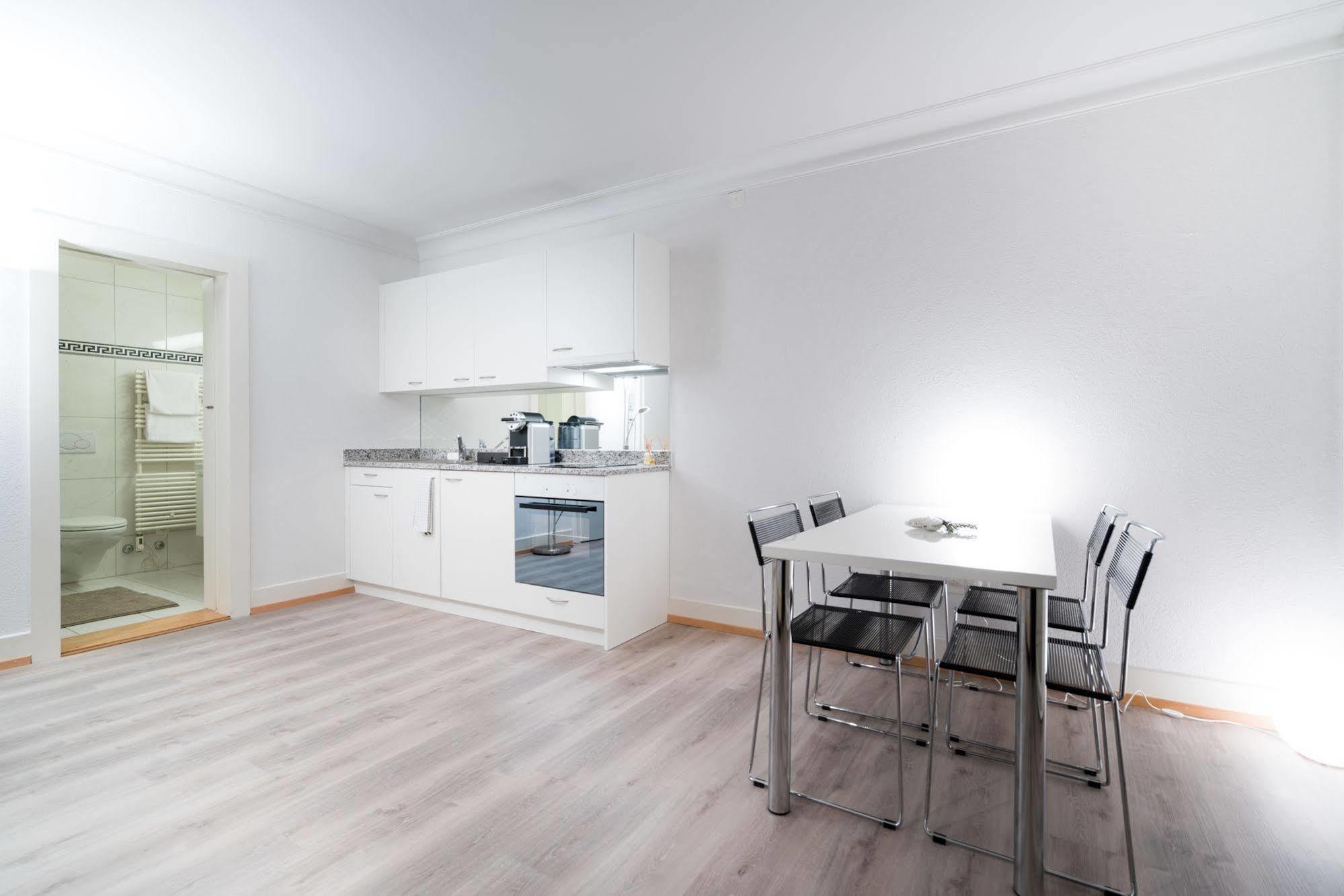 Top City Center Location By Airhome Zug Dış mekan fotoğraf