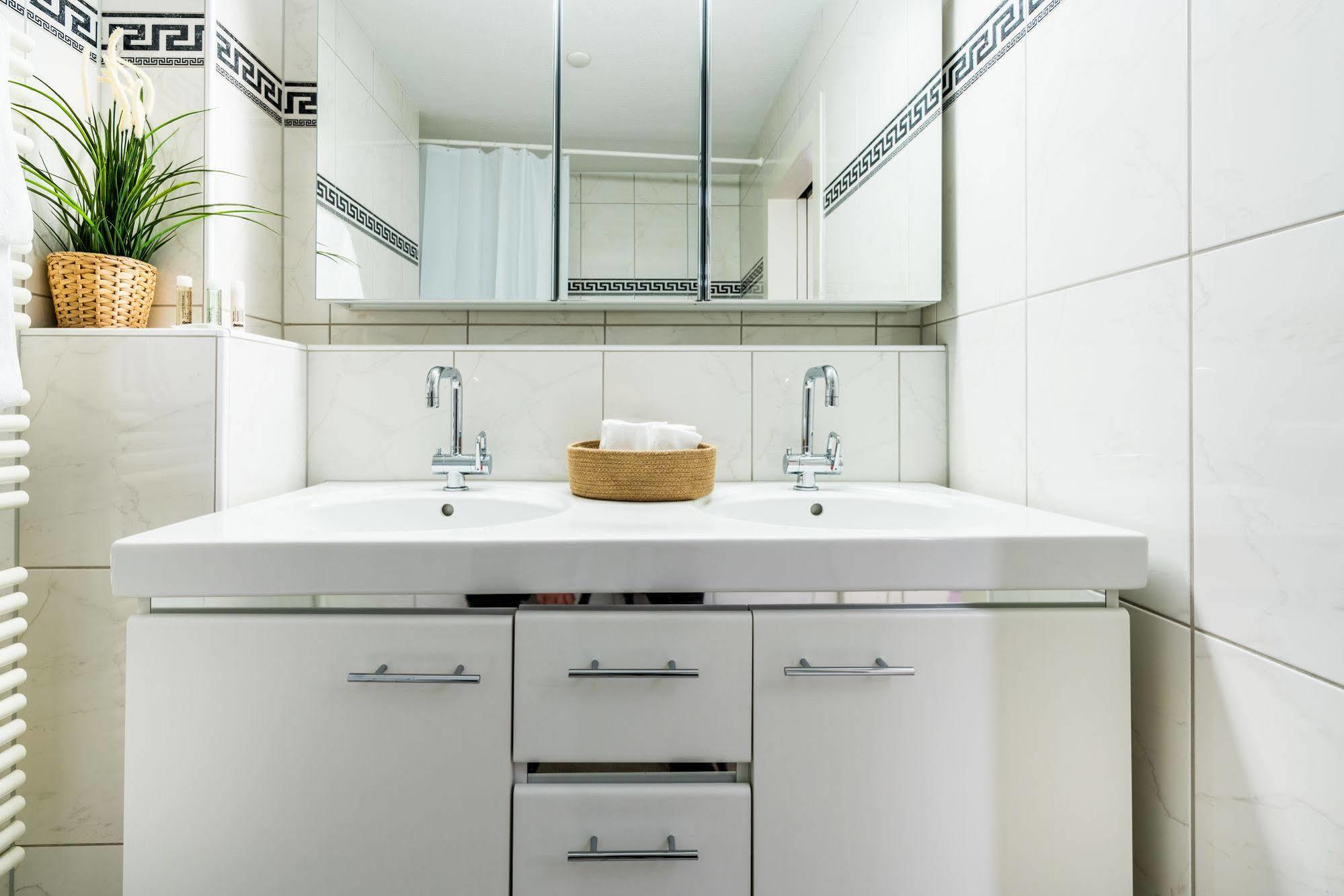 Top City Center Location By Airhome Zug Dış mekan fotoğraf